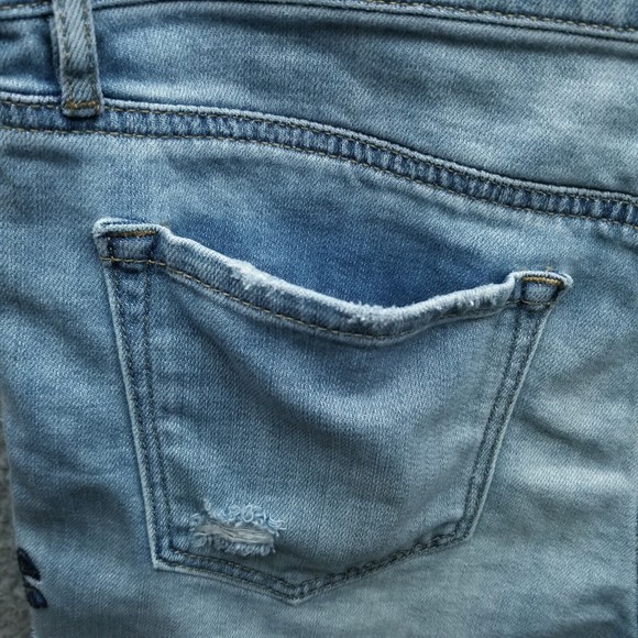 Loft Women's 27 Floral Blue Cut-Off Jean Shorts 32.5" 2.75" 8.75" - Picture 7 of 10